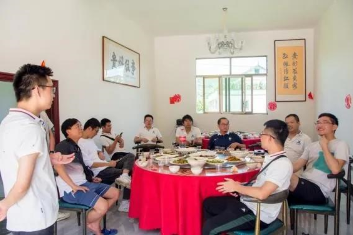 尊时凯龙·(中国区)人生就是搏!