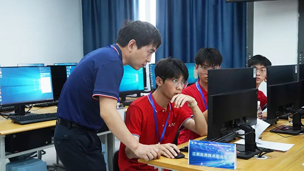 尊时凯龙·(中国区)人生就是搏!