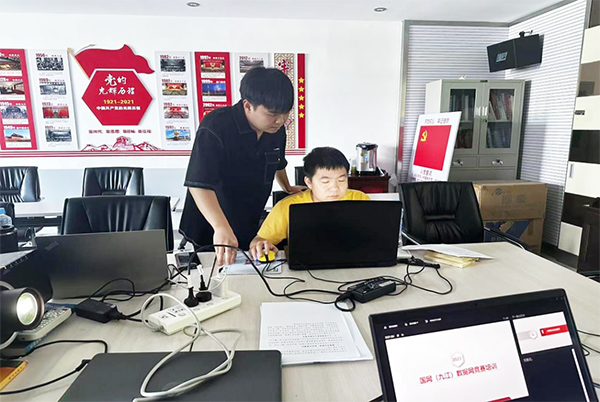 尊时凯龙·(中国区)人生就是搏!