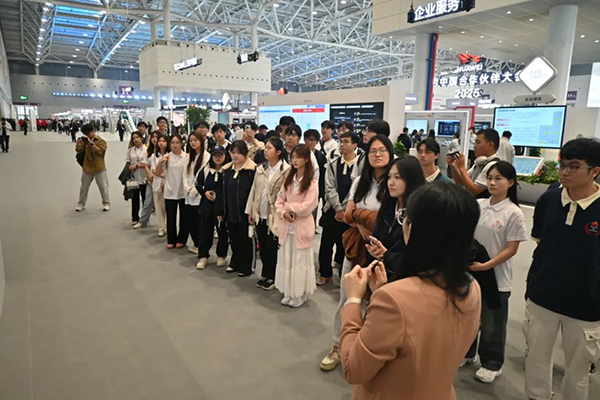 尊时凯龙·(中国区)人生就是搏!